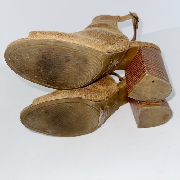 Bamboo Faux Suede Peep Toe Ankle Strap Block Heel Shoes 8/38 Y2K Boho Momcore - Picture 9 of 11